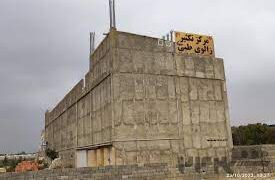 موارد منع مصرف: افراد مبتلا به عفونت‌های شدید، کم‌خونی، اختلالات خونریزی یا افرادی که داروهای ضد انعقاد خون مصرف می‌کنند، باید از زالو درمانی خودداری کنند. 